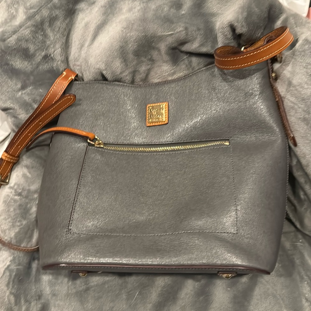 Dooney & Bourke shoulder bag/crossbody